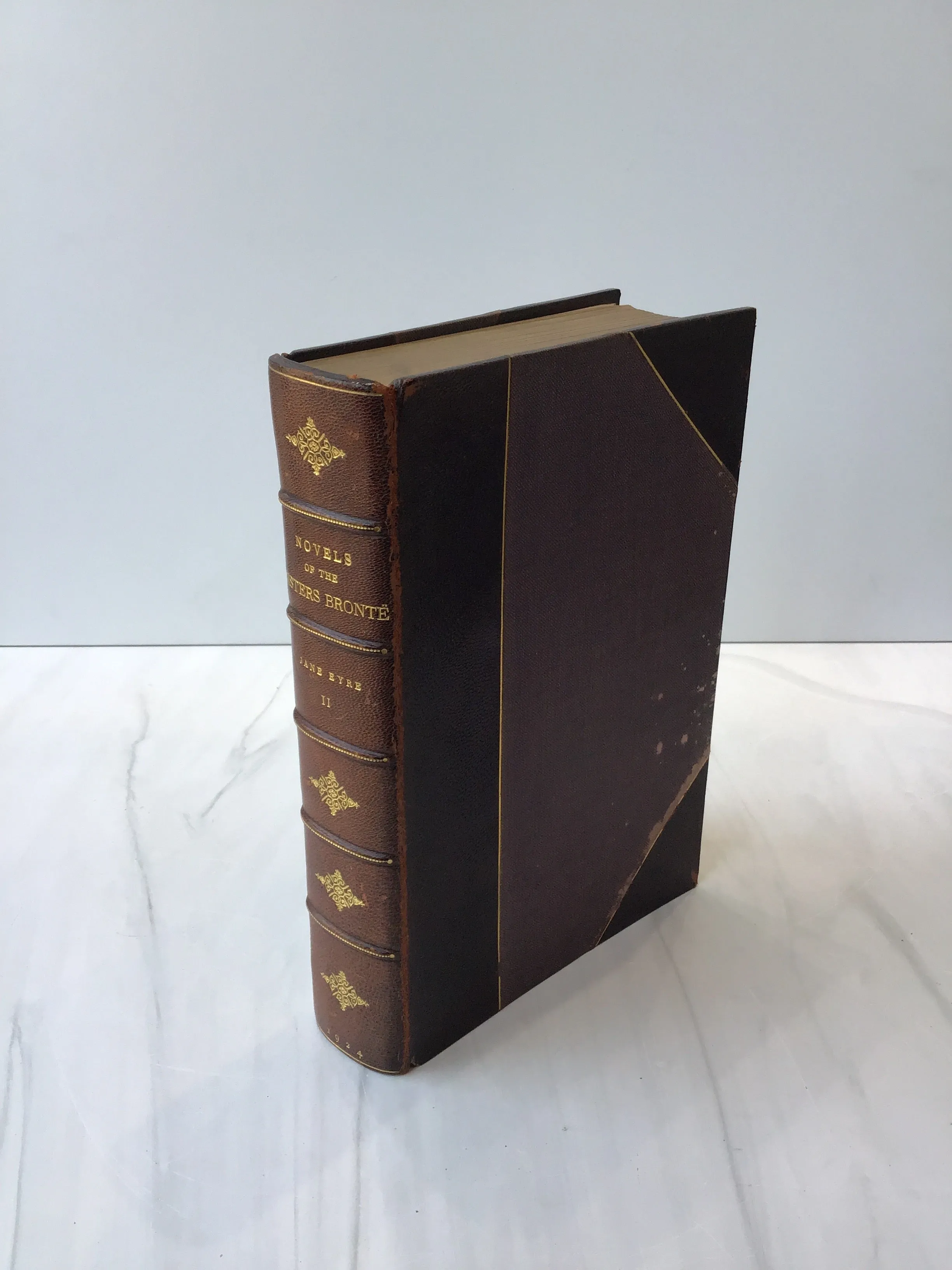 -Novels of the Sisters Bronte*