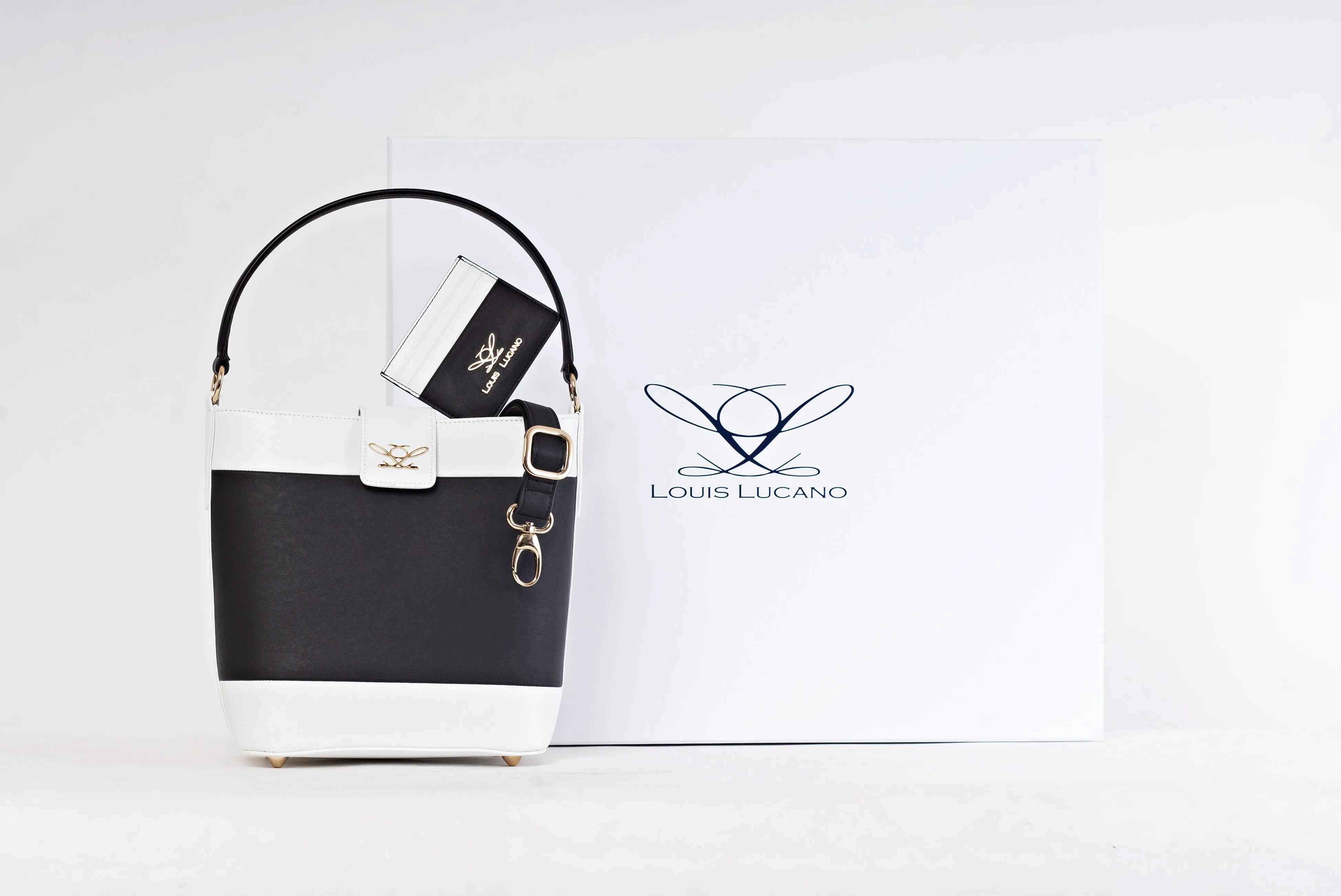 BAO Bucket Bag