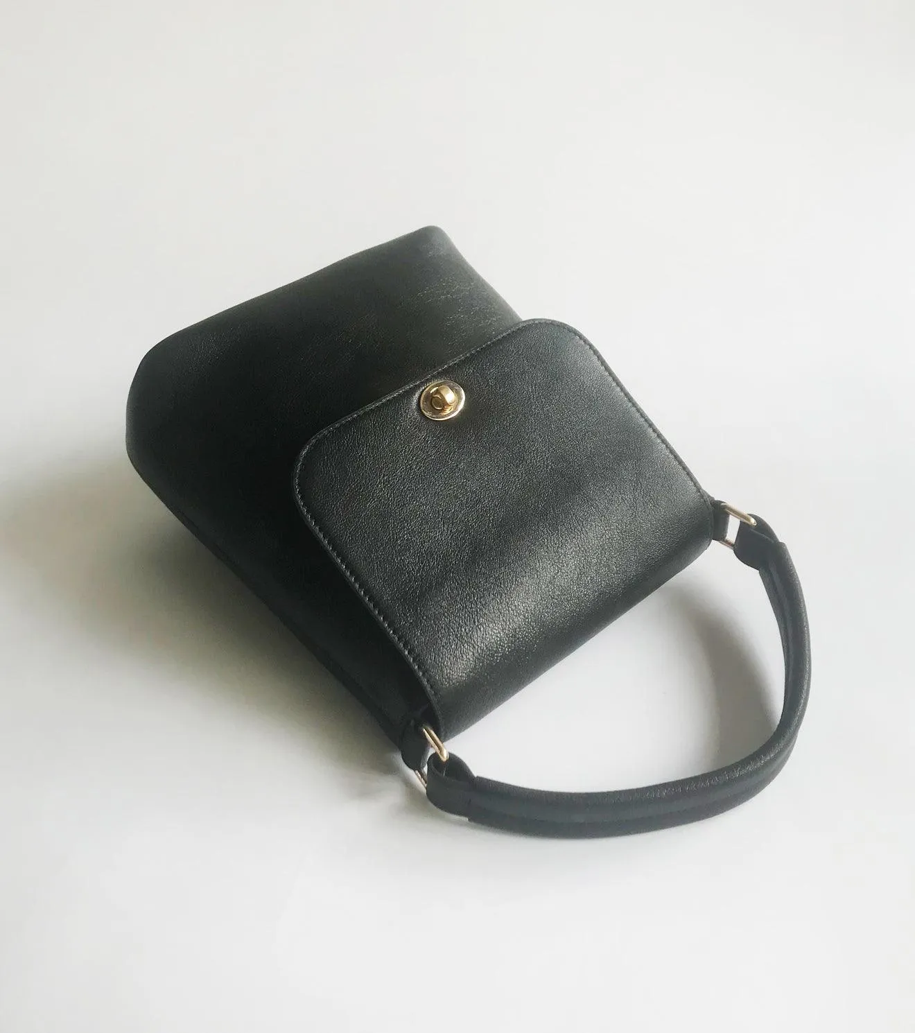 Bucket bag black