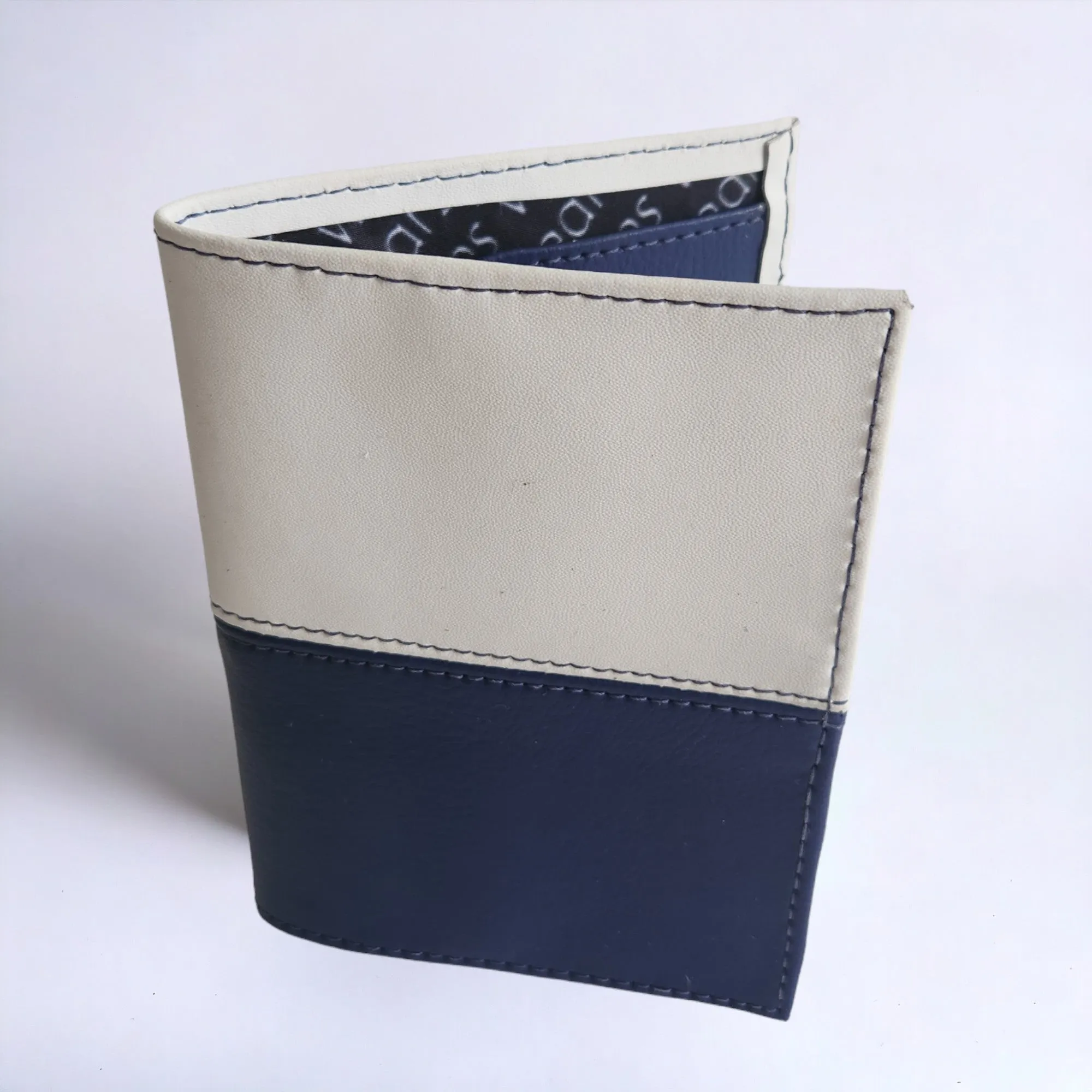 Do Good Passport Holder