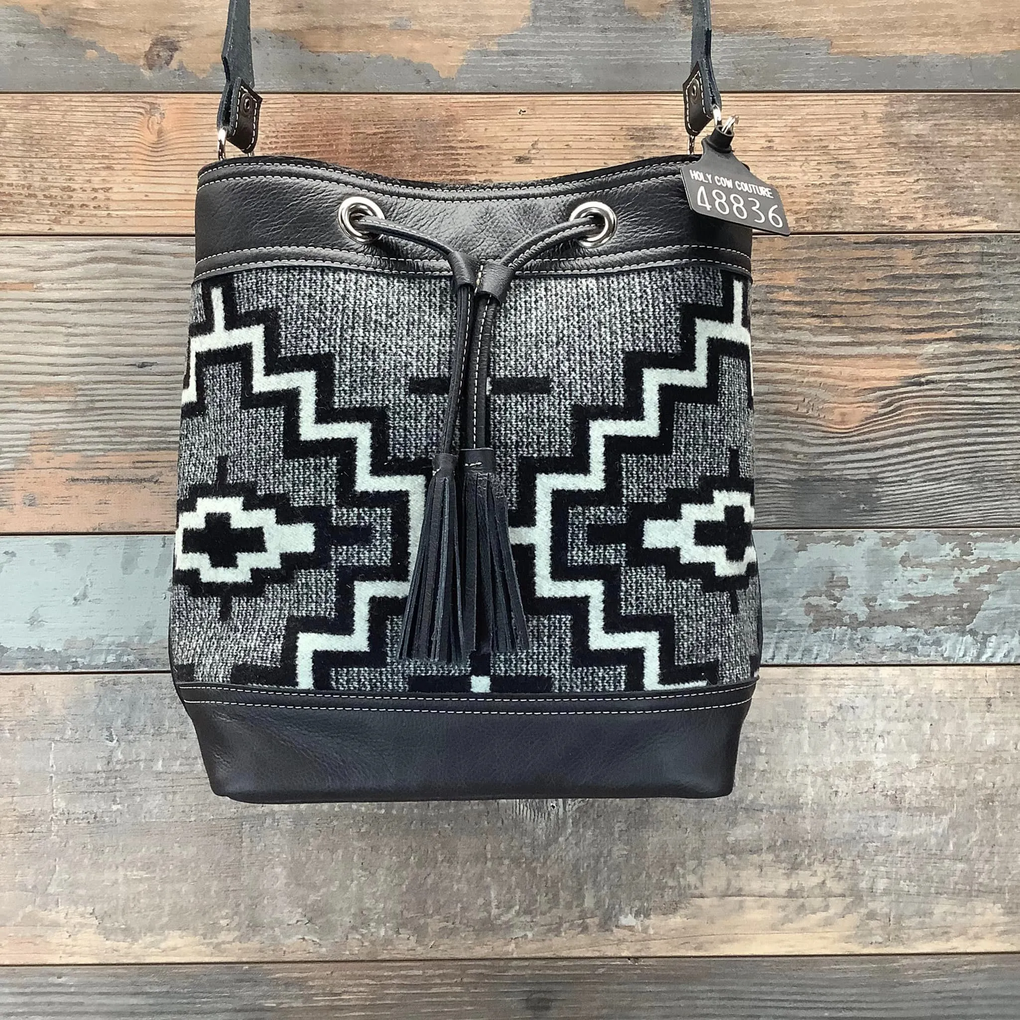 Feed Bucket -Pendleton® #48836
