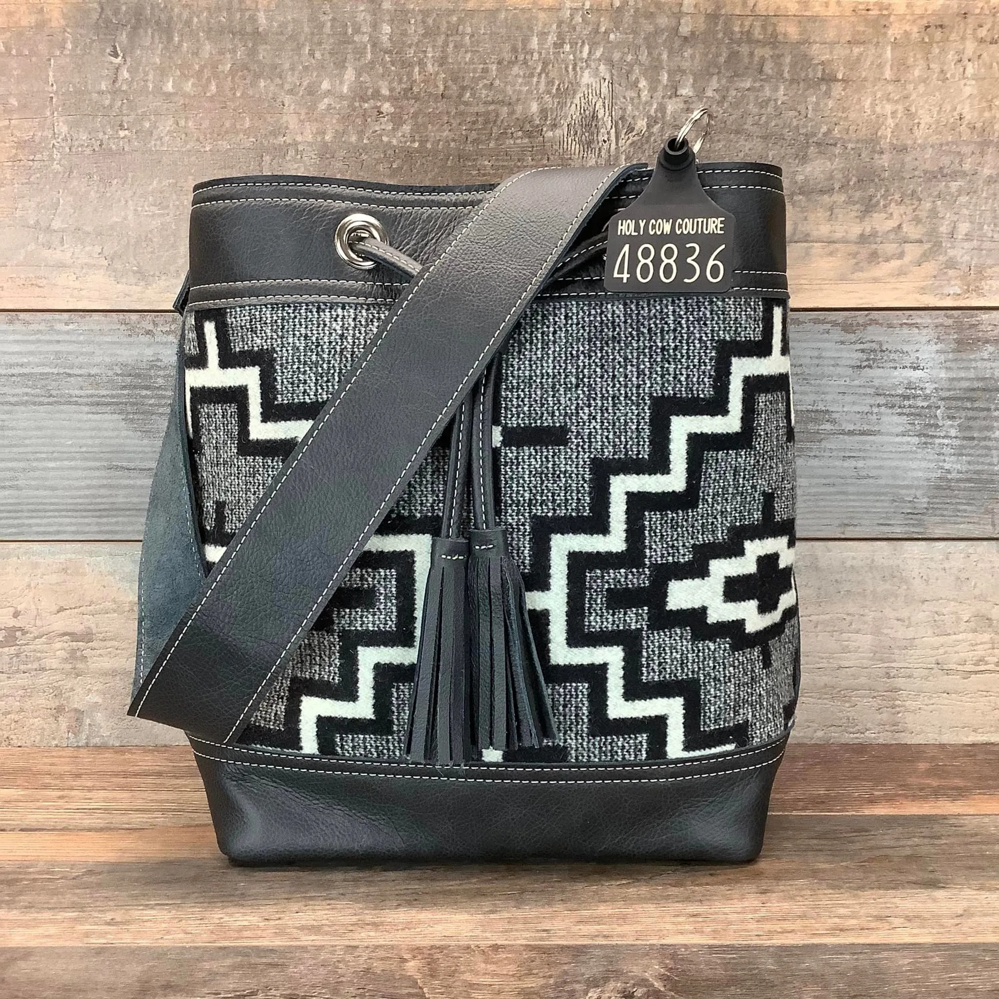 Feed Bucket -Pendleton® #48836