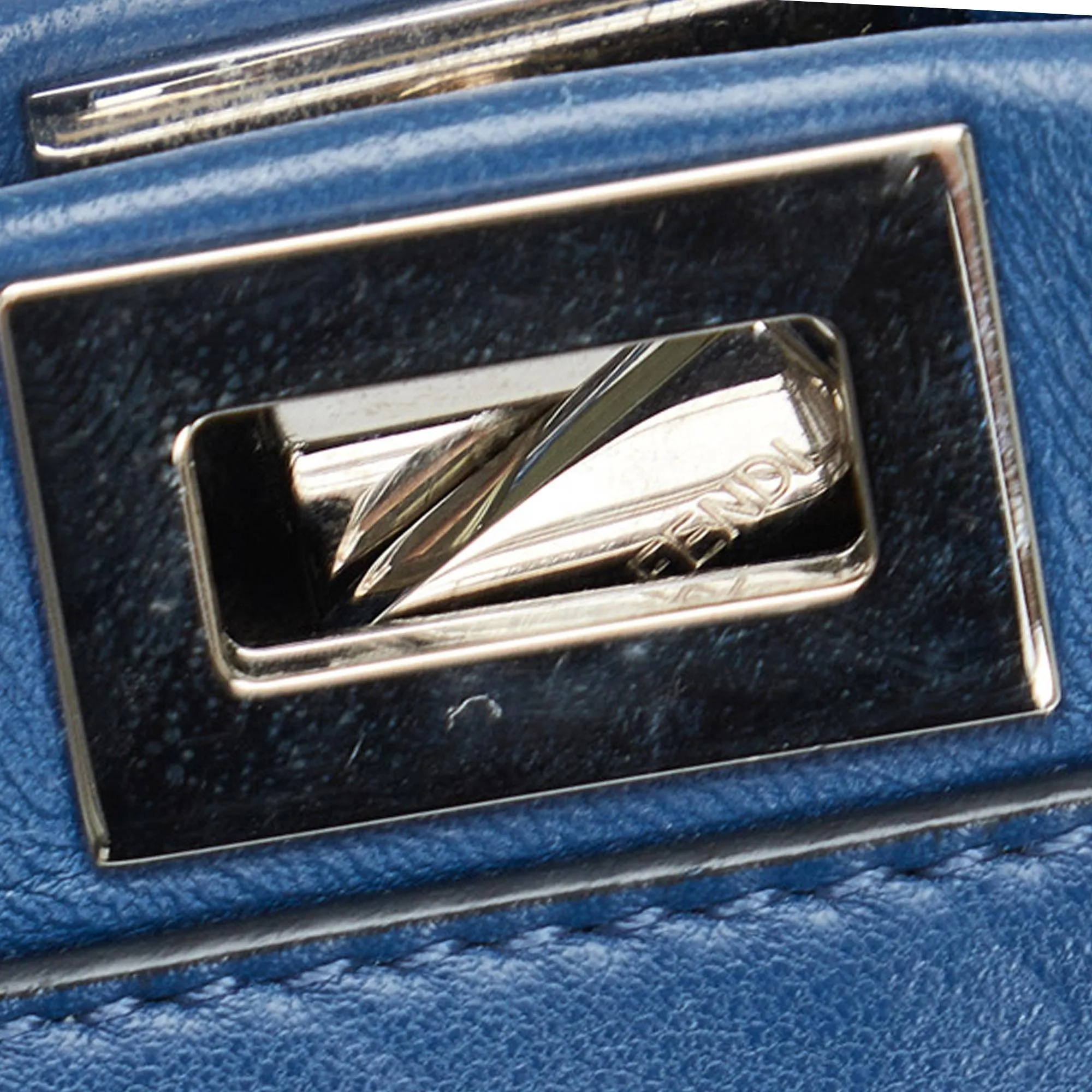 Fendi Micro Peekaboo Satchel (SHG-cfpIvl)