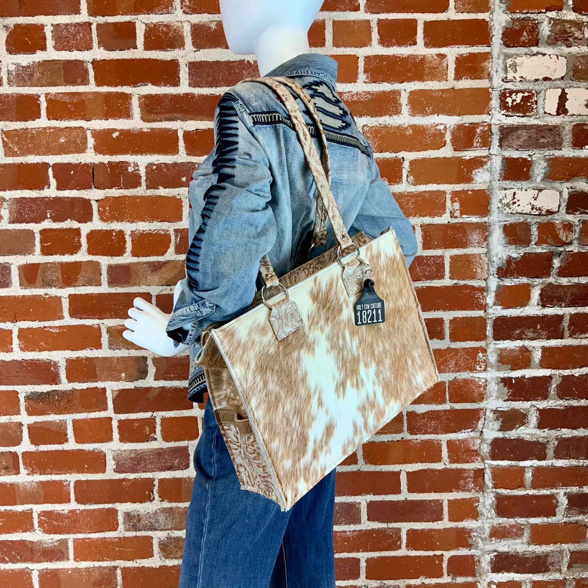 Get Outta Town Tote - #18211