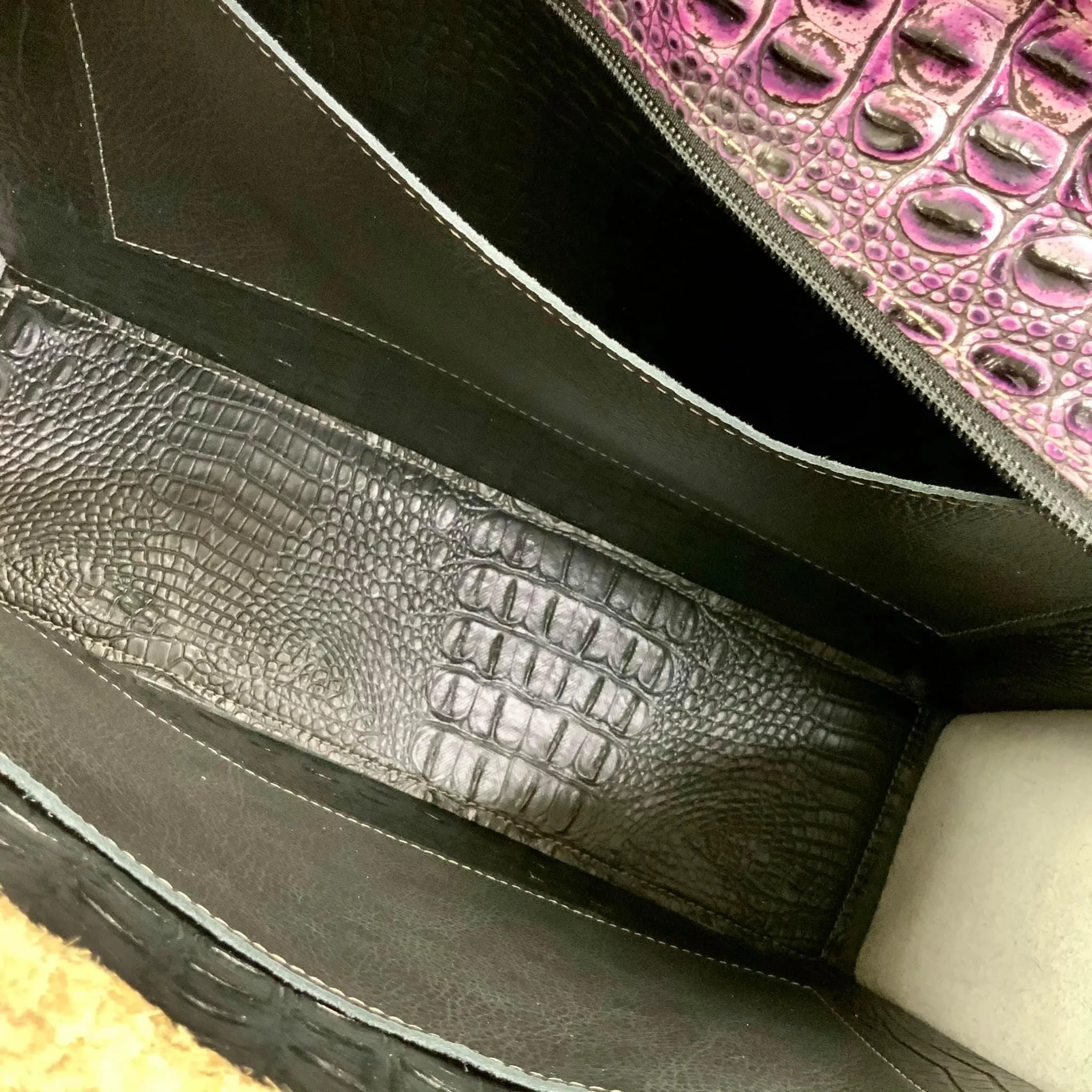 Get Outta Town Tote - #22862
