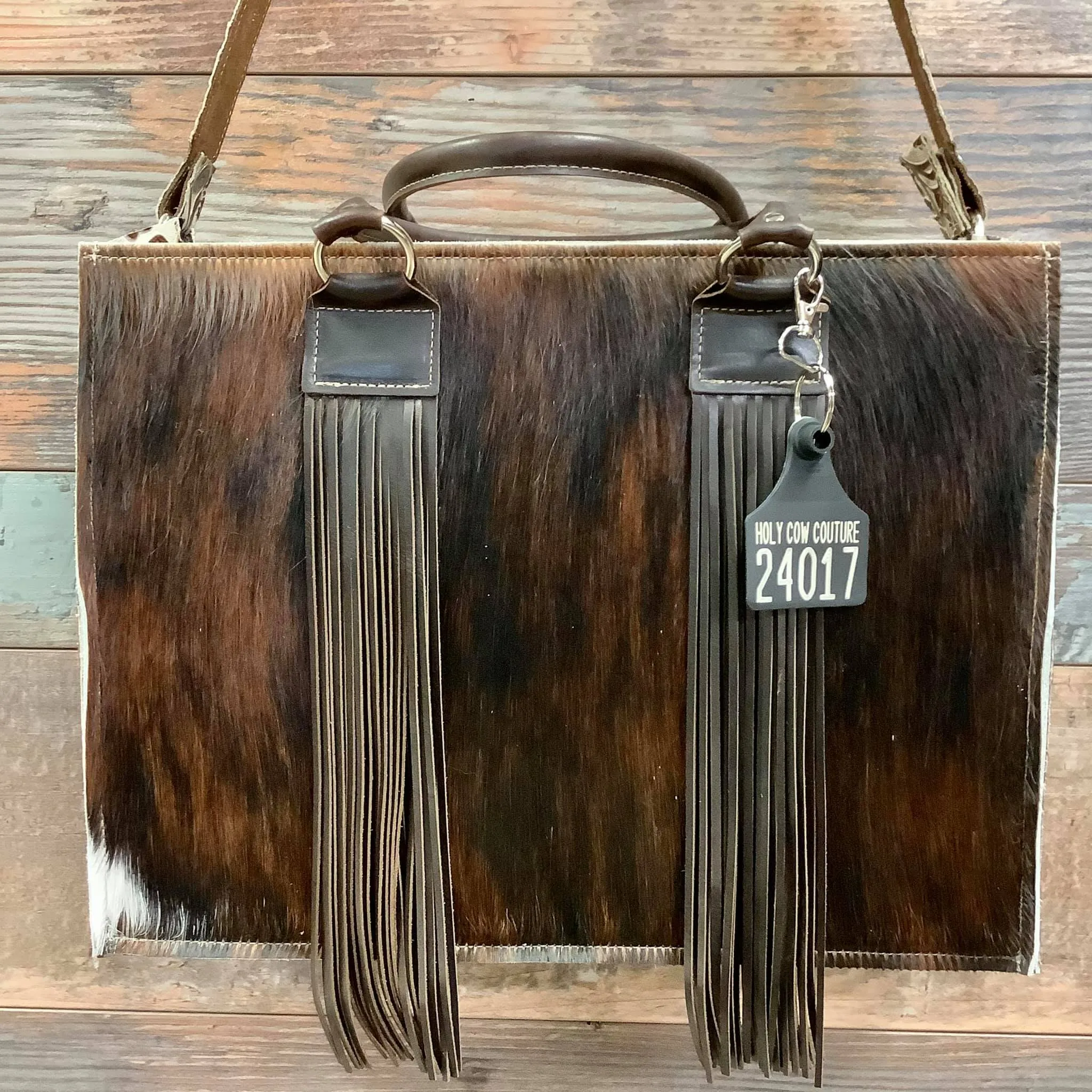 Get Outta Town Tote - #24017