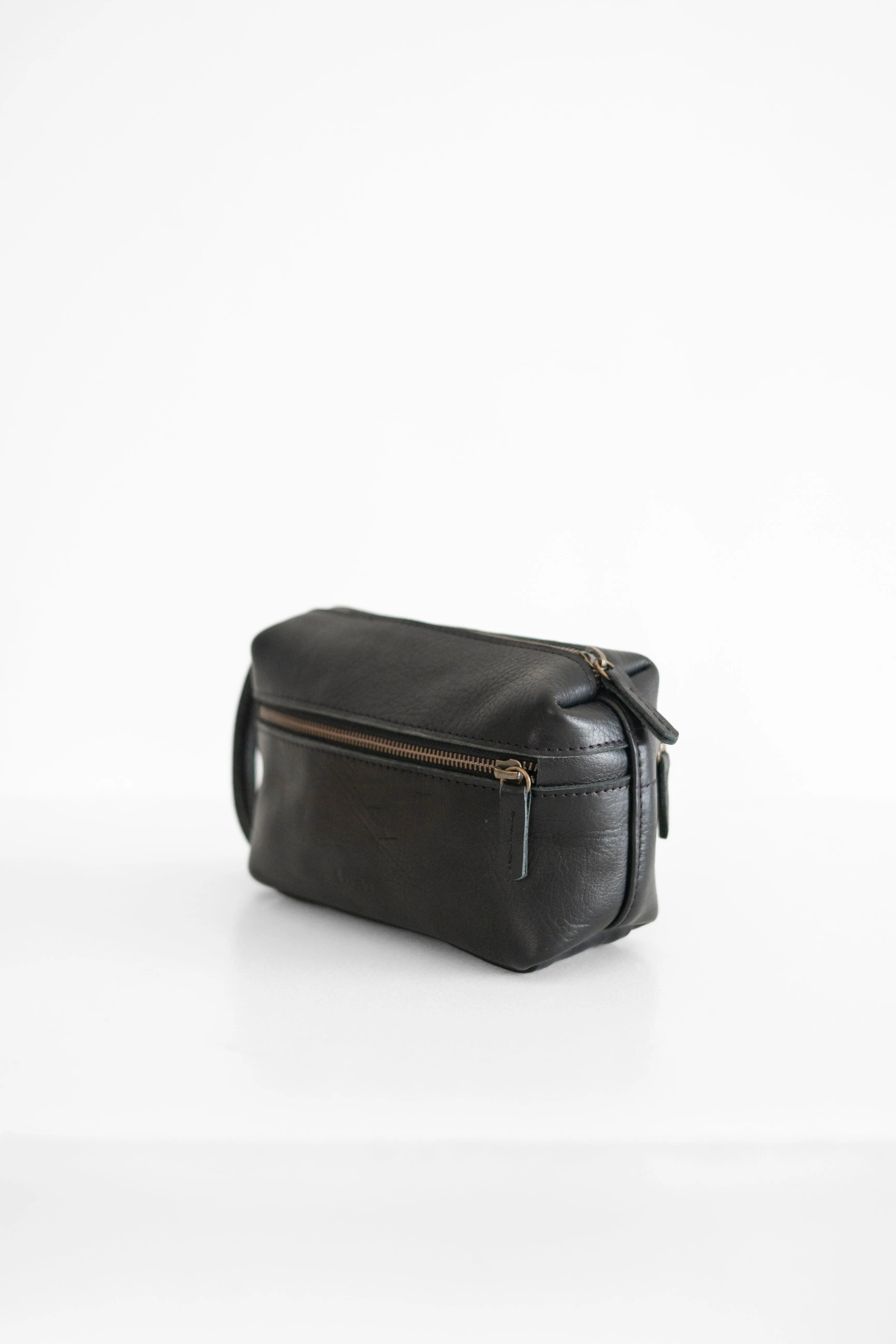 Leather toiletry bag - Rivera