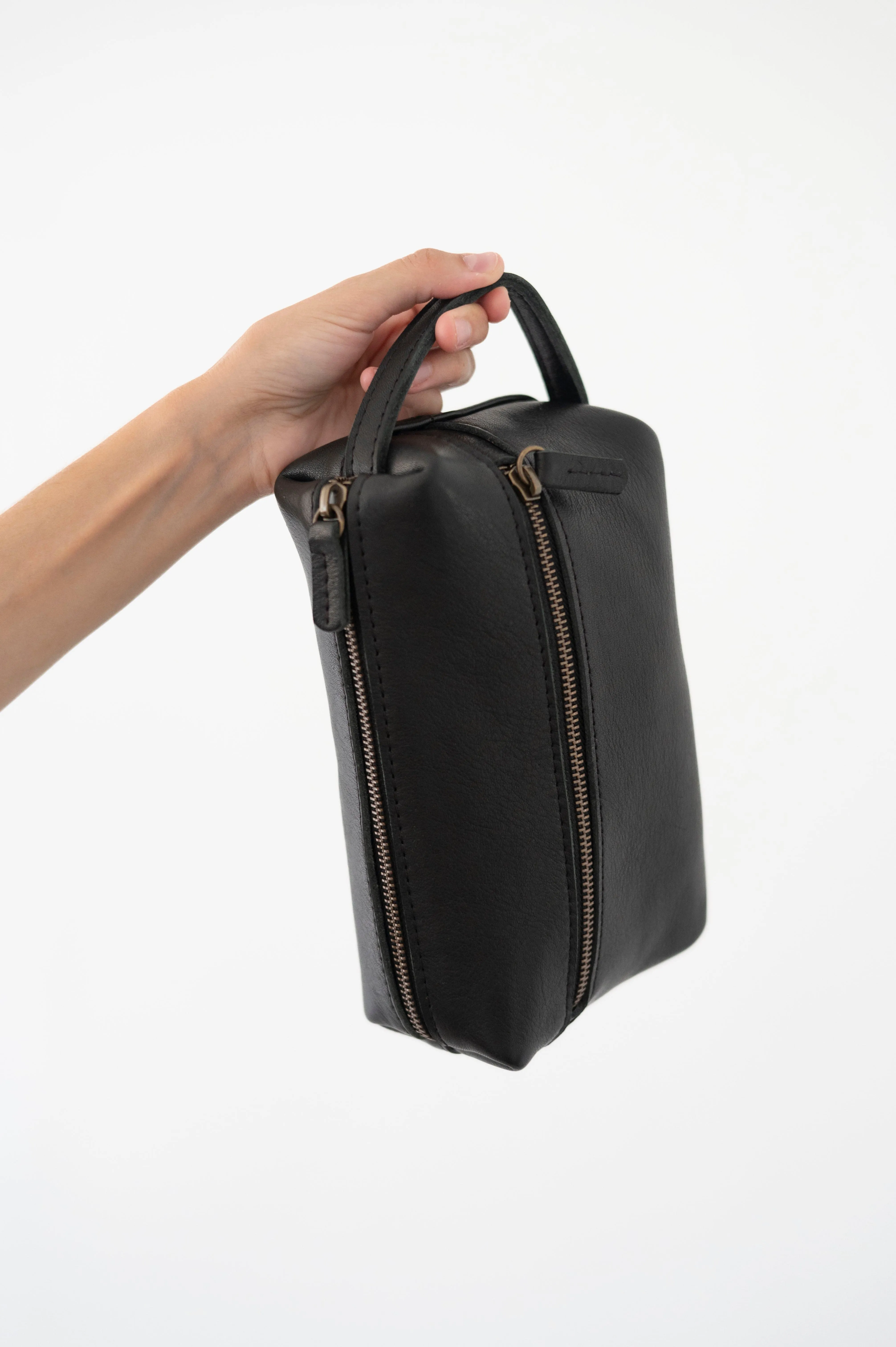 Leather toiletry bag - Rivera