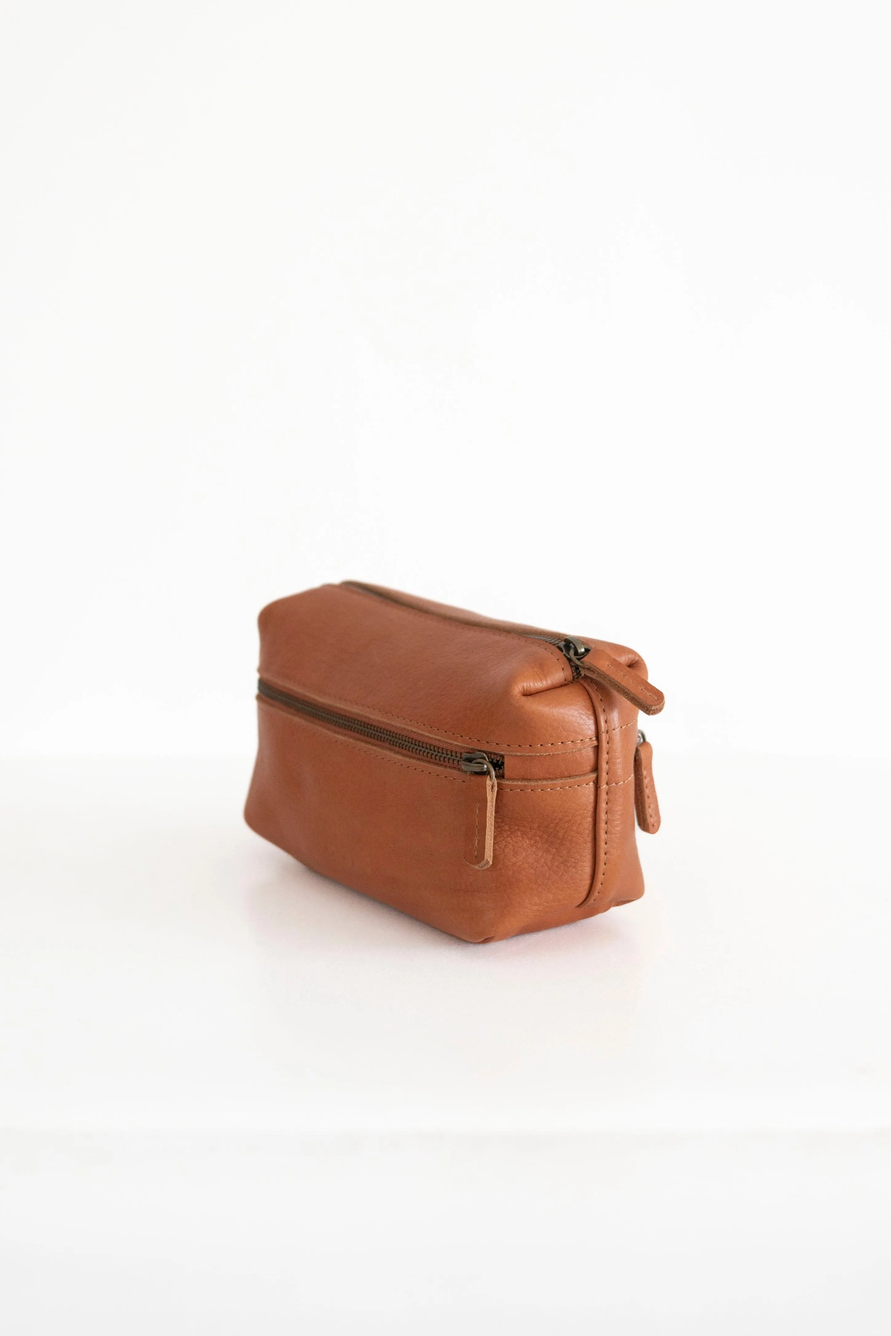 Leather toiletry bag - Rivera