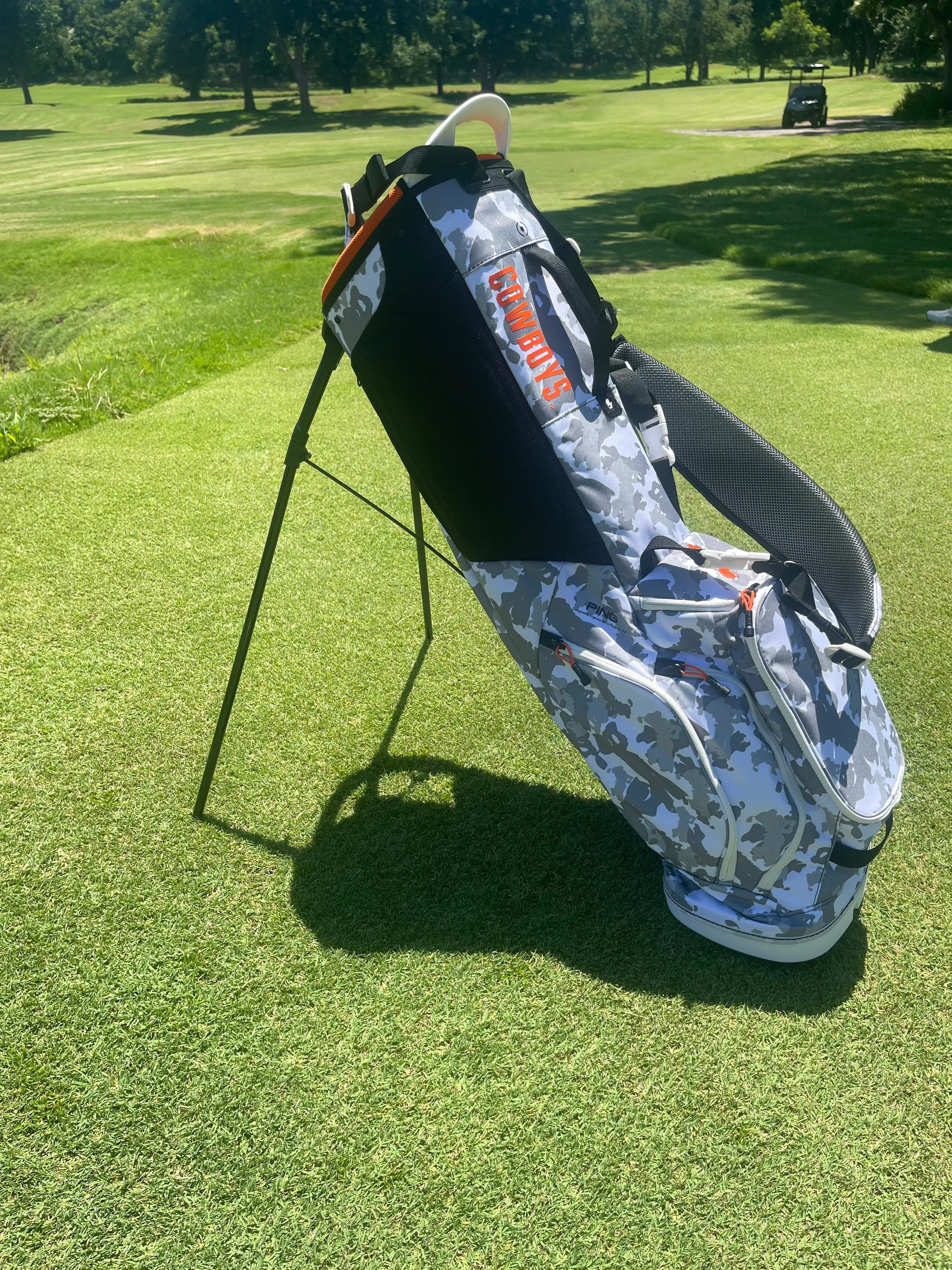 Ping Hoofer Lite Swinging Pete Camo Pattern Golf Bag-White