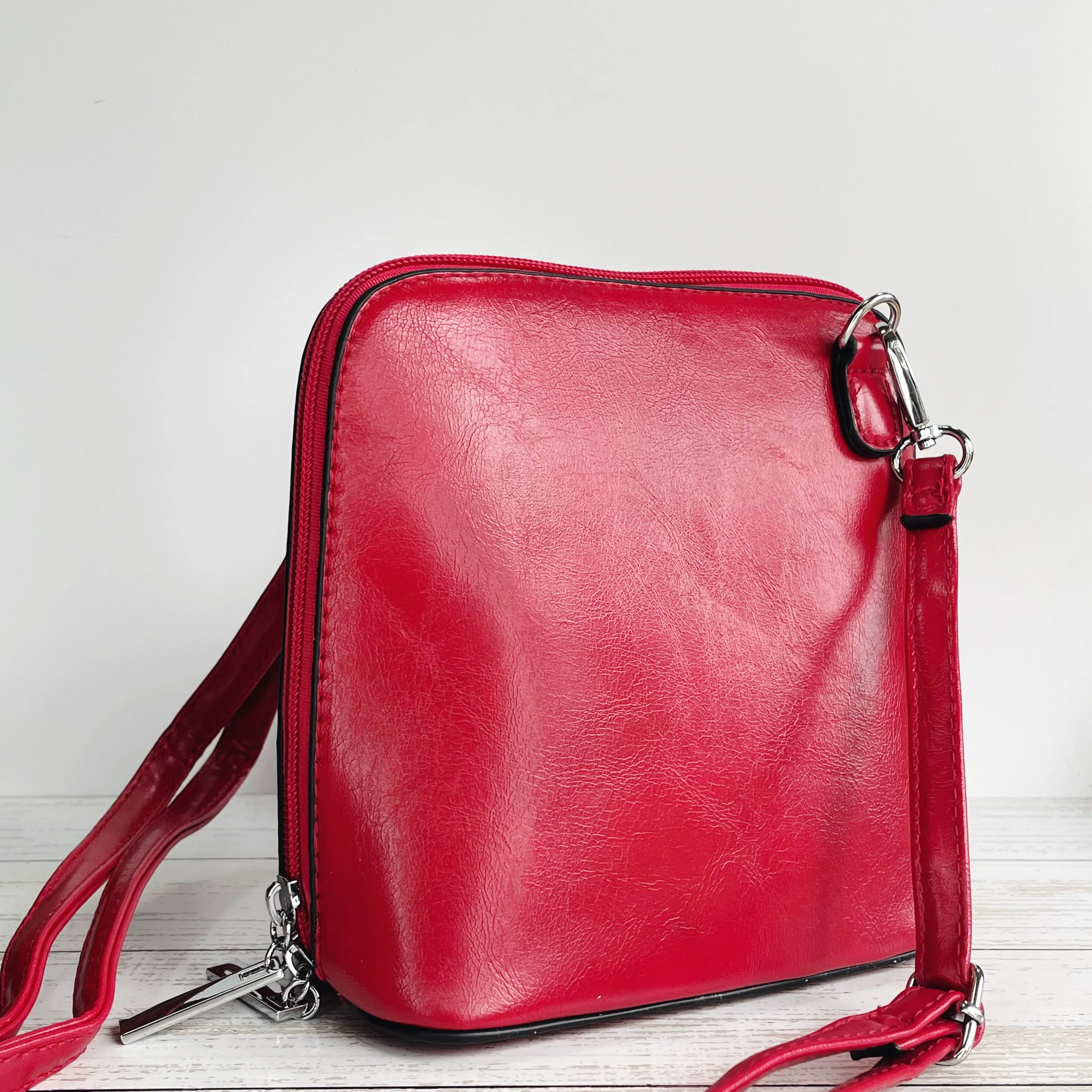 Small Cross Body Bag - Red