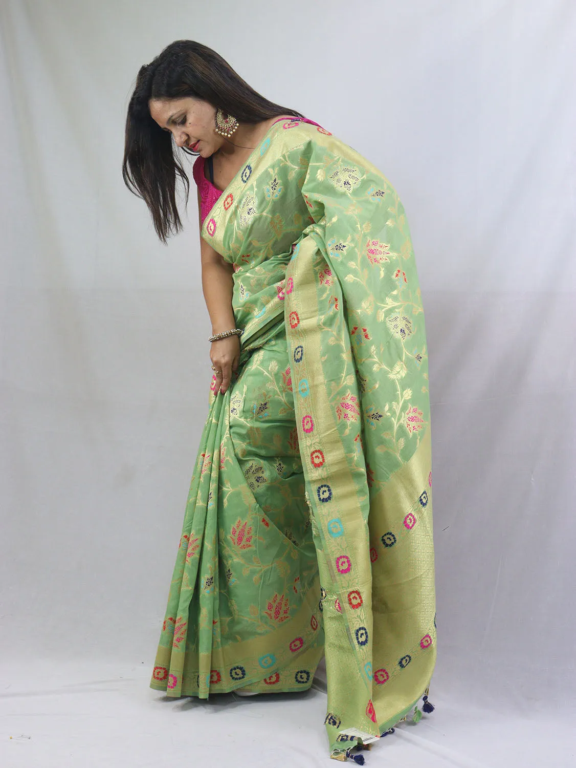 Stunning Green Banarasi Silk Meenakari Saree - Perfect Ethnic Attire