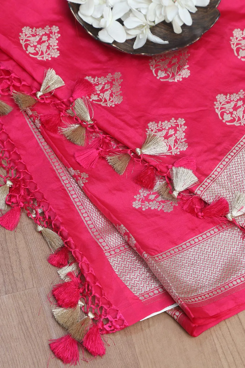 Stunning Pink Banarasi Silk Dupatta - Perfect Accessory