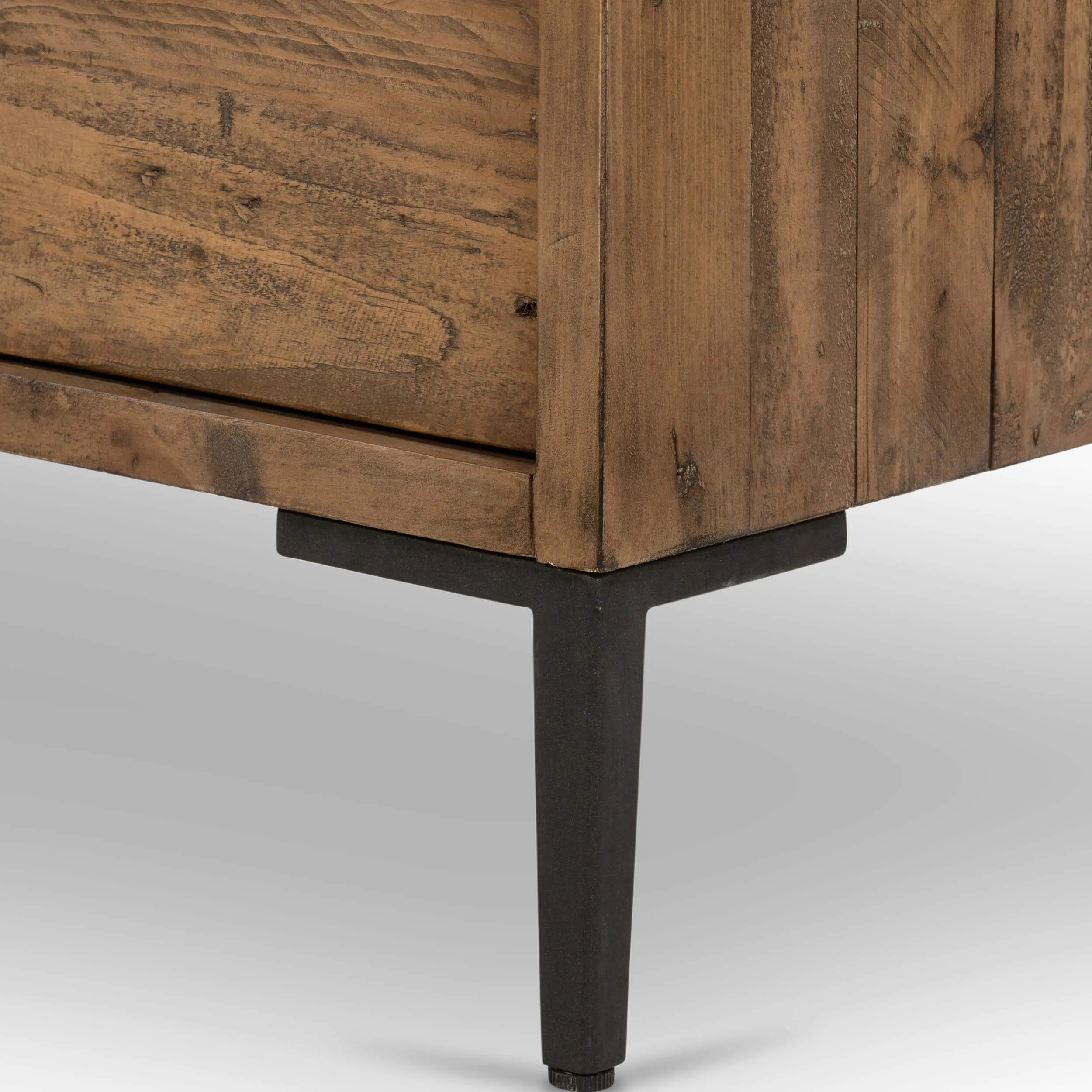 Wyeth 5 Drawer Dresser, Rustic Sandalwood